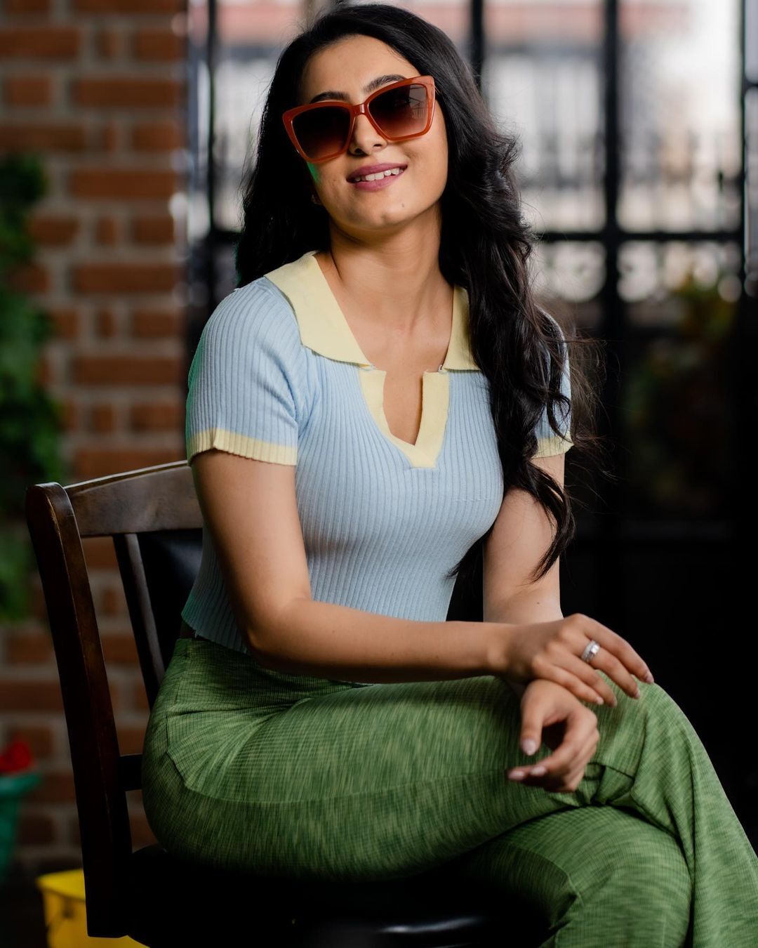 PHOTOS : டைட் டாப்பில் ஸ்டன்னிங் லுக் விடும் ஆத்விதி.. ஆளை மயக்கும் நச் க்ளிக்ஸ் இதோ!