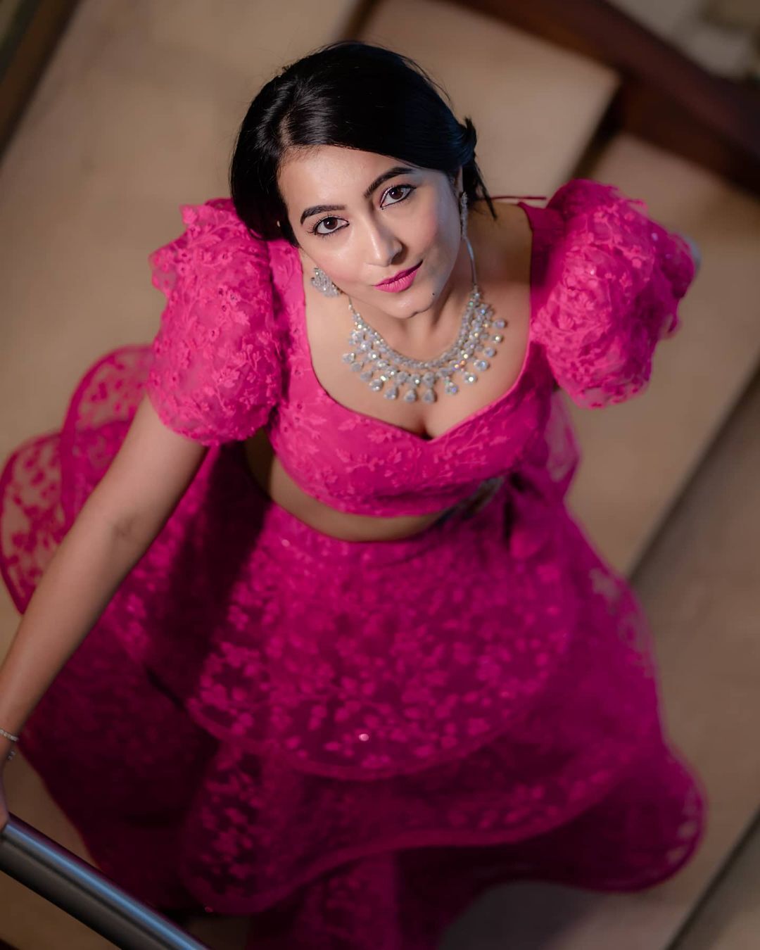 PHOTOS : டைட் டாப்பில் ஸ்டன்னிங் லுக் விடும் ஆத்விதி.. ஆளை மயக்கும் நச் க்ளிக்ஸ் இதோ!