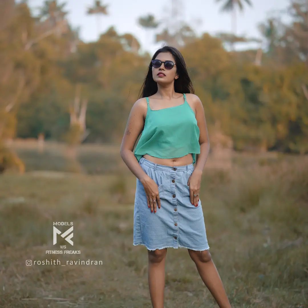 PHOTOS : யப்பா.. கேரளா மாடல் அழகியா இவங்க? சொக்கவைக்கும் அழகில் அர்ச்சனா.. ஏங்கவைக்கும் கலக்கல் போட்டோஸ் இதோ!