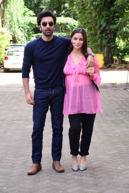 Ranbir Kapoor And Alia Bhatt During The Promotion Of Film Brahmastra At Mehboob Studio