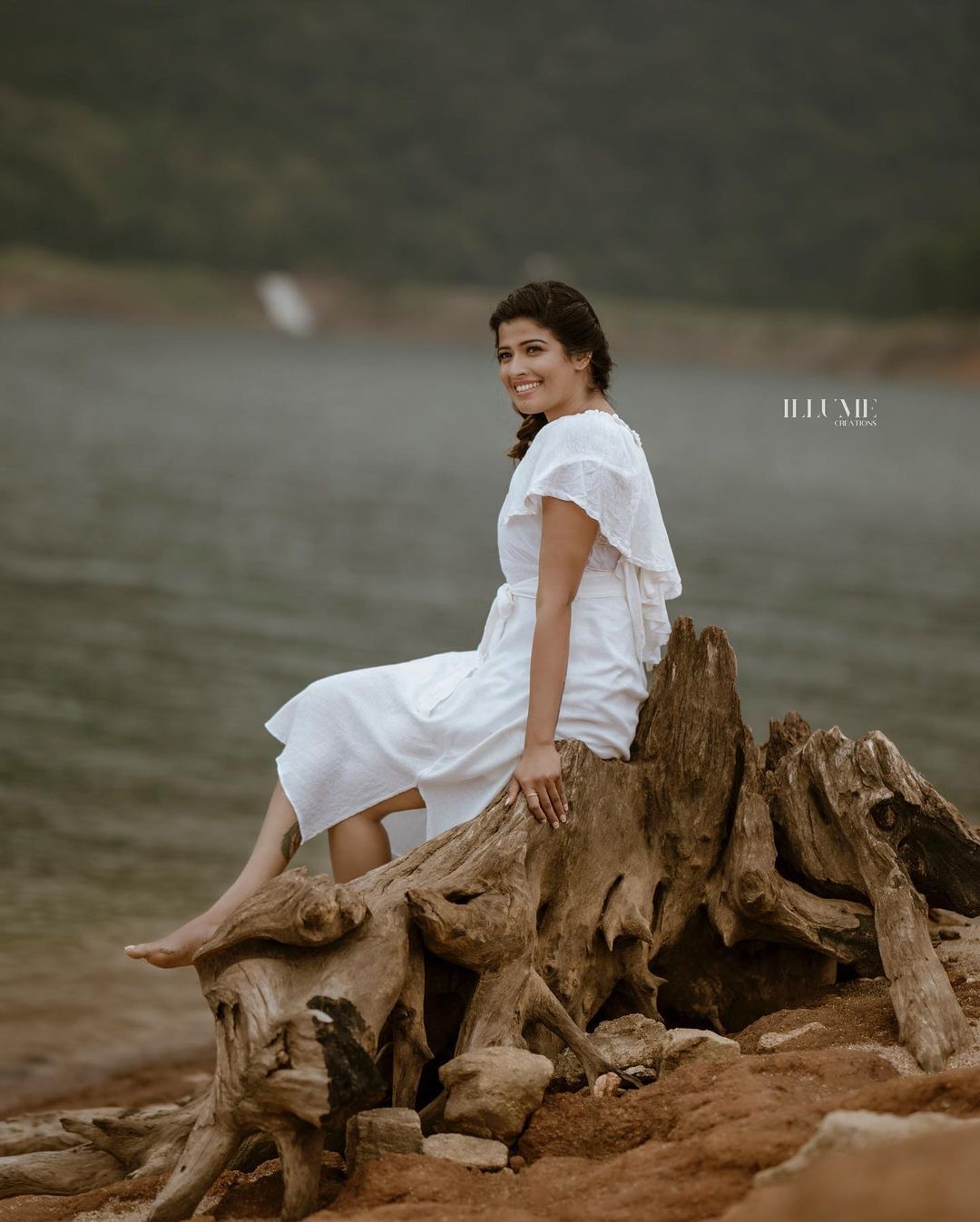 അമൃത എന്തൊരു ക്യൂട്ടാണിത്; പൊളിച്ച ലുക്ക്, വൈറല്‍ ചിത്രങ്ങള്‍ ഏറ്റെടുത്ത് ആരാധകര്‍