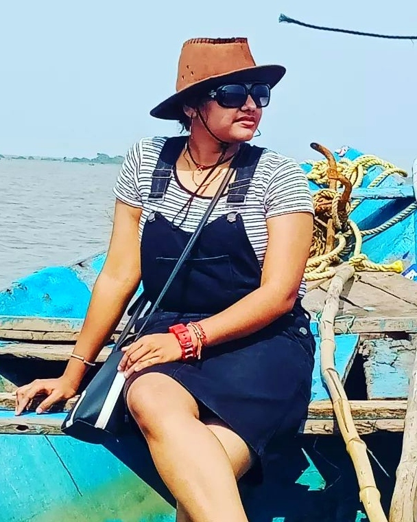कौन हैं 'हर हर शंभू' गाने वाली अभिलिप्सा, दादा को बचपन में ही पता लग गया था कि बनेंगी बड़ी Singer