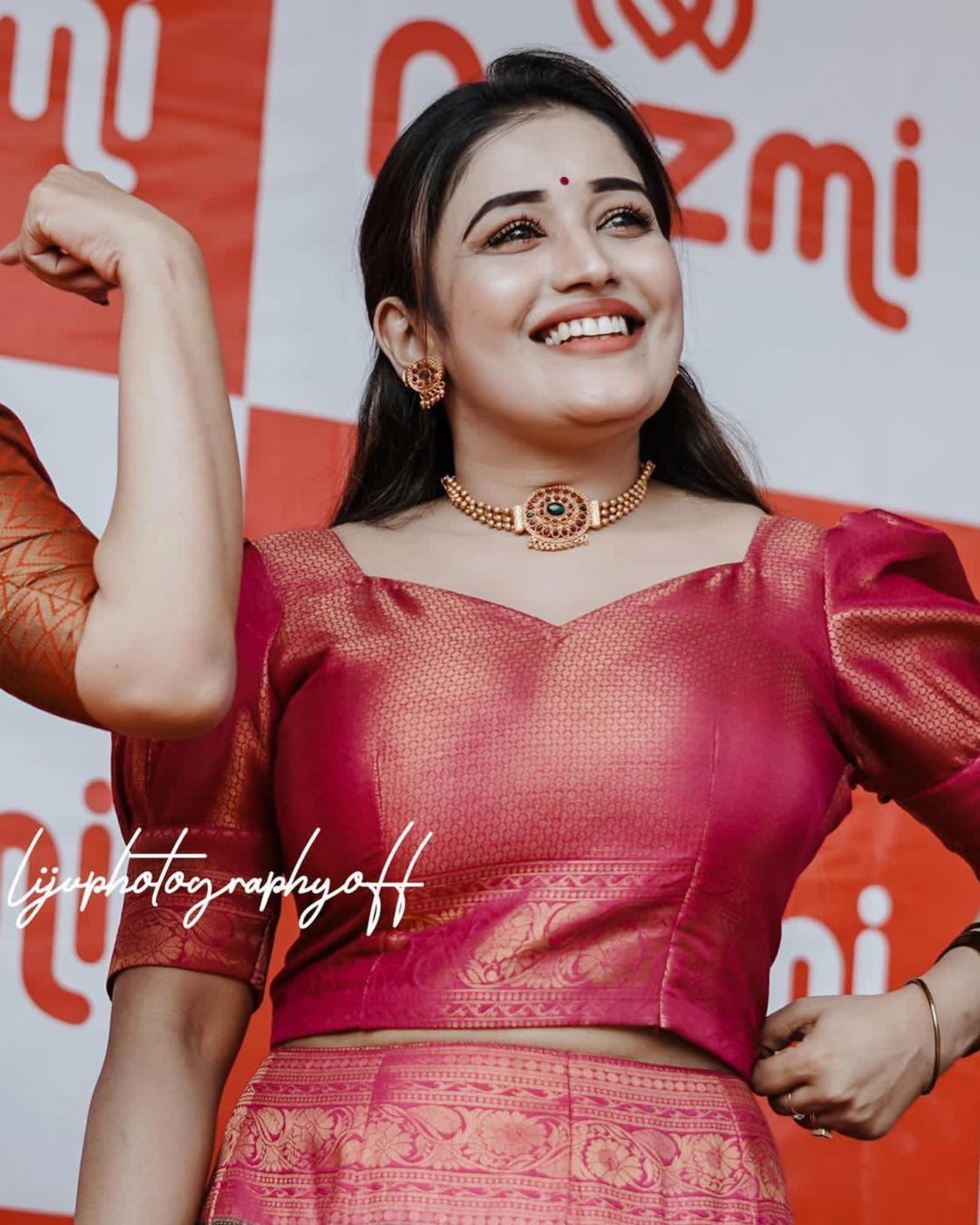 കേരള സ്റ്റൈലിൽ അനുമോൾ... തകർപ്പൻ ലുക്ക് ഏറ്റെടുത്ത് ആരാധകർ
