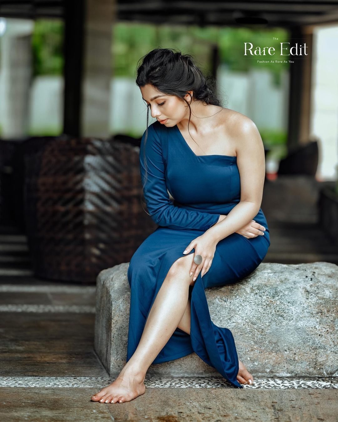 നിരഞ്ജന... യൂ ലുക്ക് സോ ക്യൂട്ട്; ഗ്ലാമറസ് ലുക്ക് തകര്‍ത്തു, വൈറലായി ഫോട്ടോഷൂട്ട്
