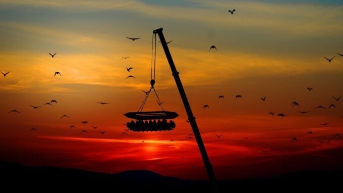 Check Out This Flying Restaurant In Bengaluru