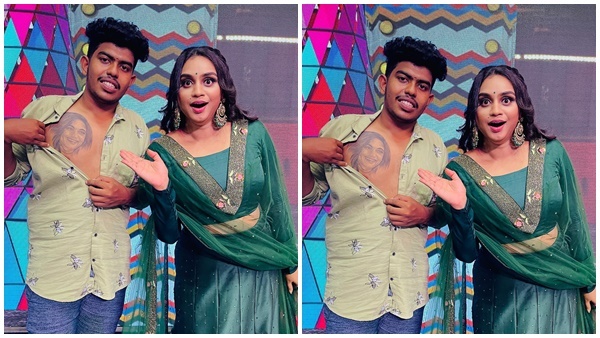 ആരാധകന്റെ സ്‌നേഹം കണ്ട് കണ്ണ് തള്ളി ലക്ഷ്മി നക്ഷത്ര; ഇങ്ങനെയുണ്ടോ ഒരു സ്‌നേഹം...