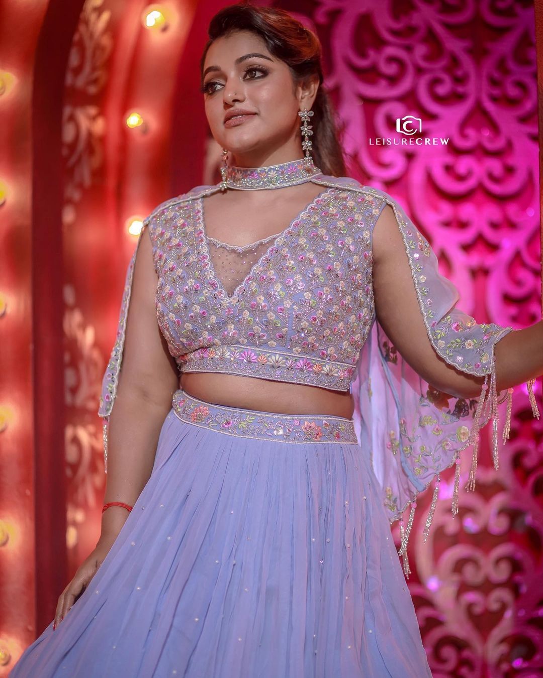 ആറ്റിറ്റ്യൂഡ് എന്നാൽ എജ്ജാതി... നടി മീരാ അനിൽ പൊളിച്ചടുക്കി; വൈറലായി ചിത്രങ്ങൾ