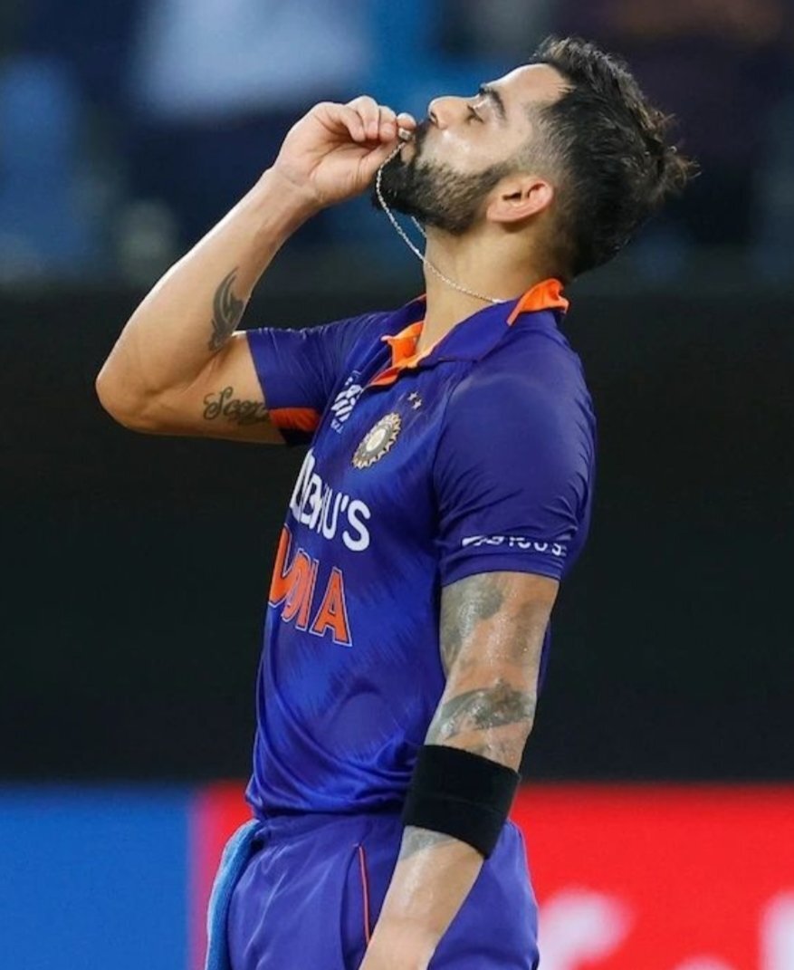 ଫଟୋରେ ବିରାଟ କୋହଲିଙ୍କ 71 ତମ ଶତକ