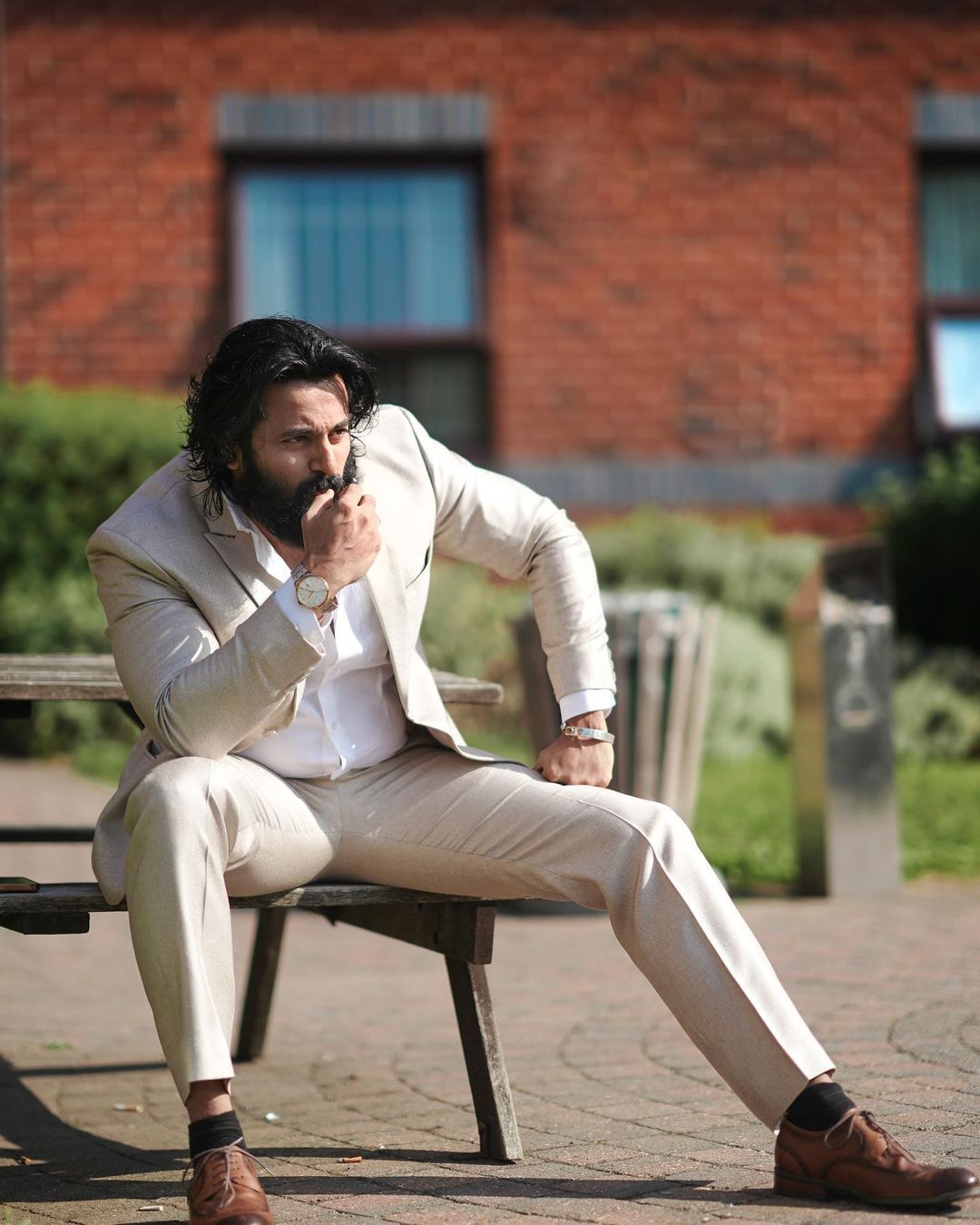 സ്റ്റൈലിഷ് ലുക്കിൽ ഉണ്ണി മുകുന്ദൻ... ഇത് കിടിലമെന്ന് ആരാധകർ... കാണാം ചിത്രങ്ങൾ  