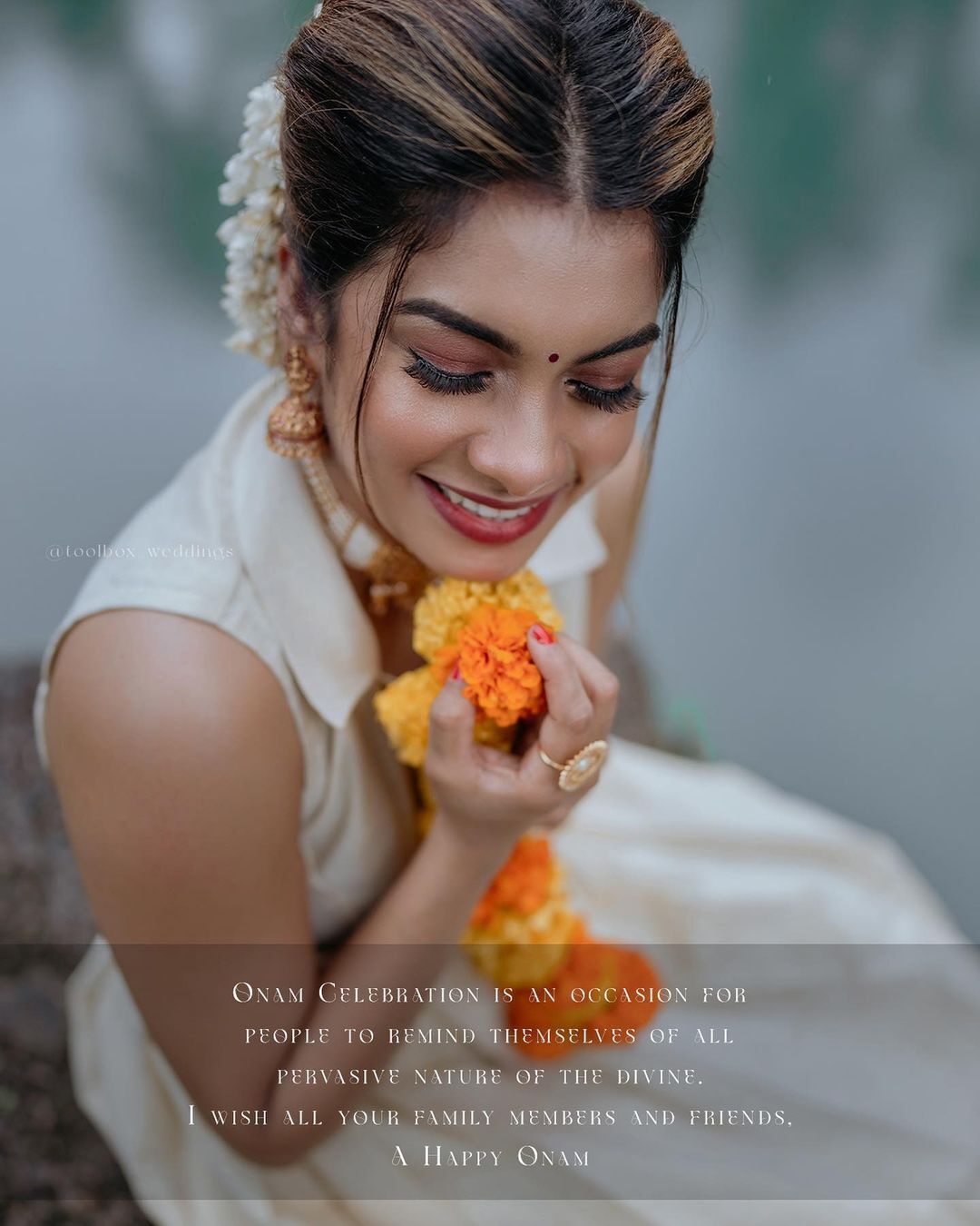  'ദിൽഷയുടെ ആരാധകർ എങ്ങനെ ശാന്തരാകും?'; ഓണം ലുക്ക് കളറാക്കി കസറിയില്ലേ..വൈറൽ ഫോട്ടോകൾ 