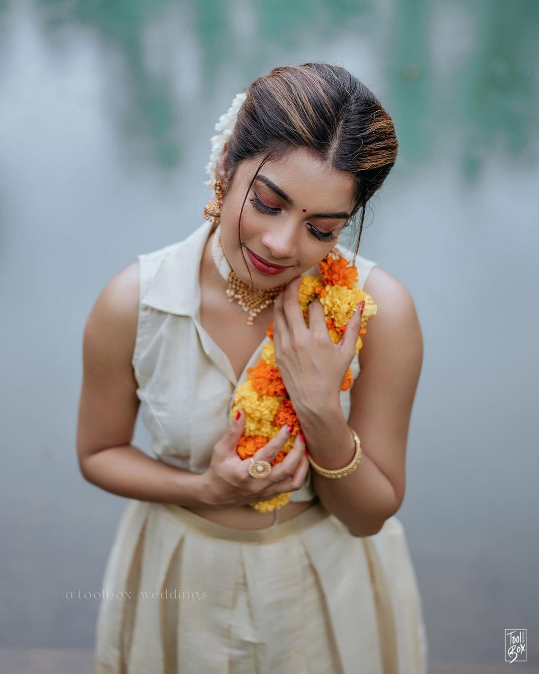  'ദിൽഷയുടെ ആരാധകർ എങ്ങനെ ശാന്തരാകും?'; ഓണം ലുക്ക് കളറാക്കി കസറിയില്ലേ..വൈറൽ ഫോട്ടോകൾ 