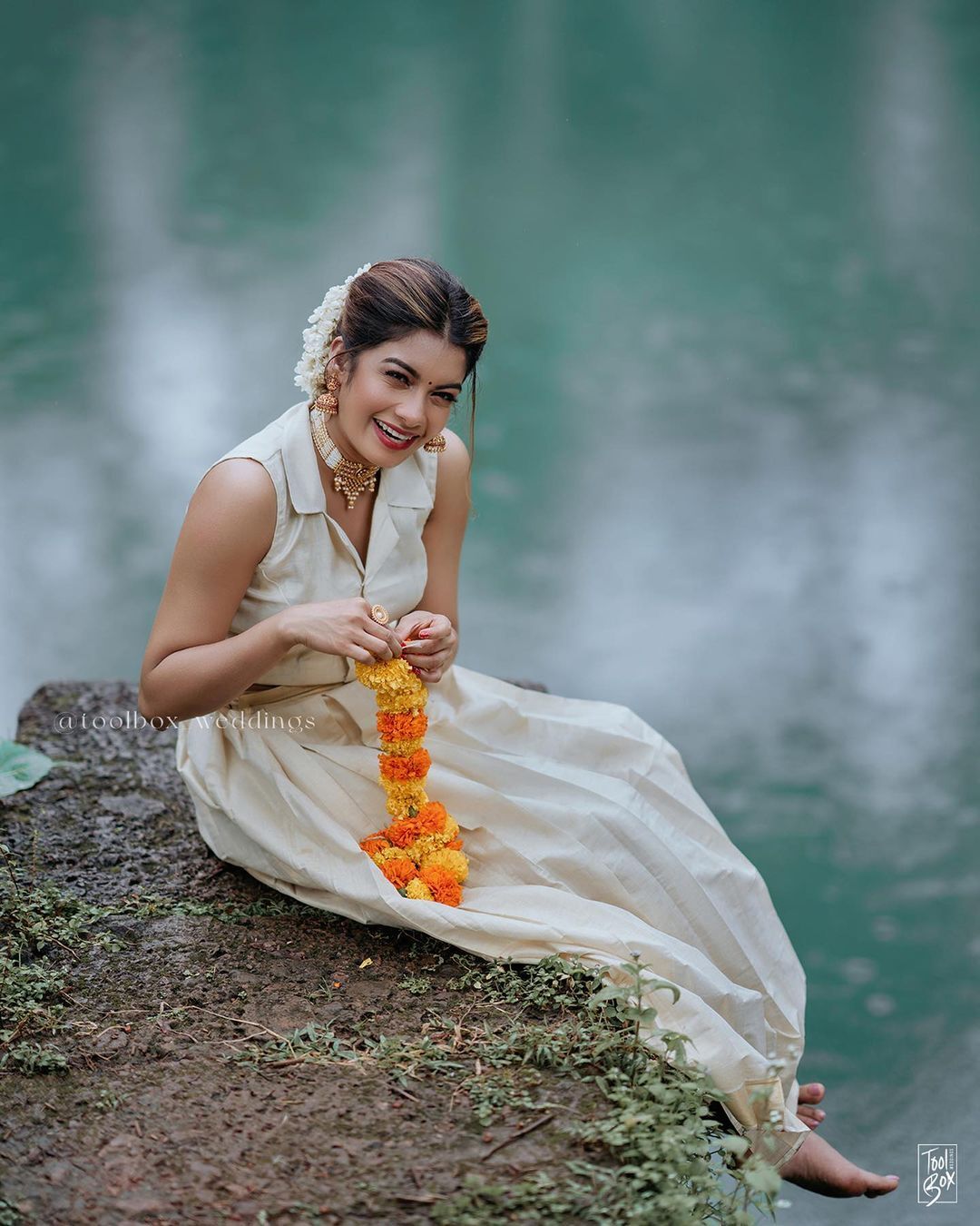  'ദിൽഷയുടെ ആരാധകർ എങ്ങനെ ശാന്തരാകും?'; ഓണം ലുക്ക് കളറാക്കി കസറിയില്ലേ..വൈറൽ ഫോട്ടോകൾ 