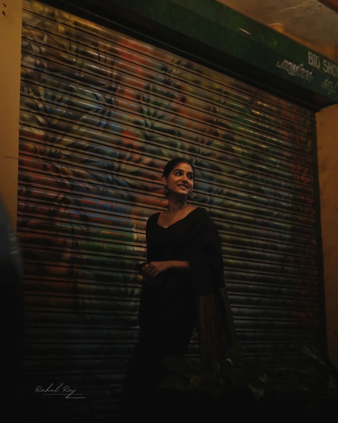 കറുപ്പഴകിൽ അനശ്വര.... സാരിയിൽ പുത്തൻ ഫോട്ടോഷൂട്ട് ... കാണാം ചിത്രങ്ങൾ...