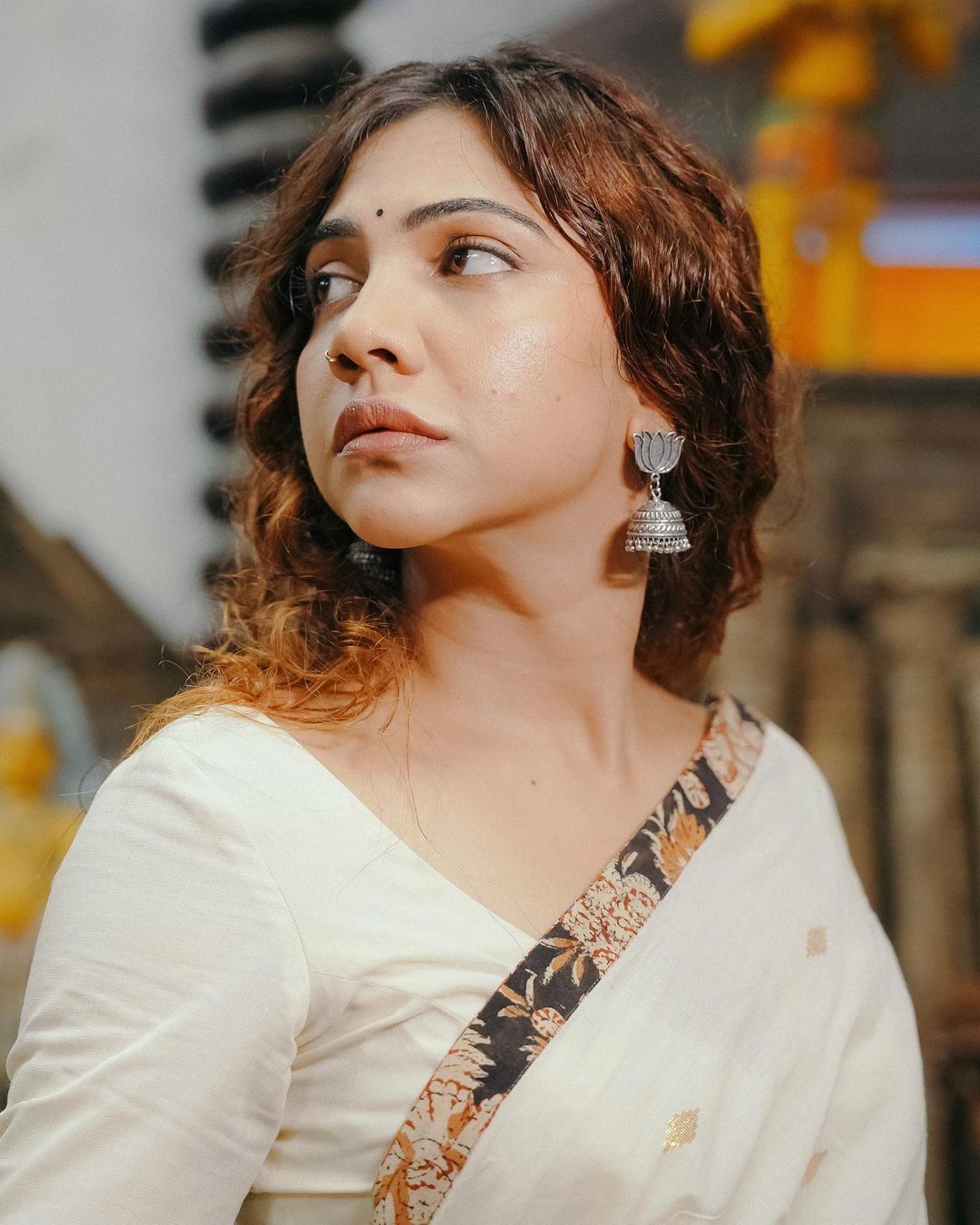 ഹോ... മഡോണ  എത്ര സുന്ദരി: സാരിയില്‍ പൊളിച്ചടുക്കി ആരാധകരുടെ സ്വന്തം മഡോണ സെബാസ്റ്റ്യന്‍