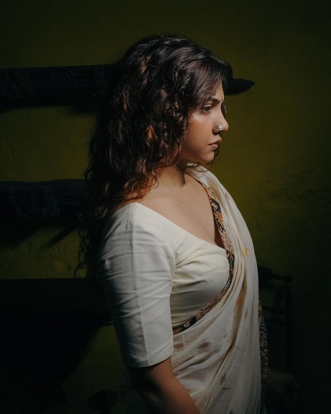 ഹോ... മഡോണ  എത്ര സുന്ദരി: സാരിയില്‍ പൊളിച്ചടുക്കി ആരാധകരുടെ സ്വന്തം മഡോണ സെബാസ്റ്റ്യന്‍