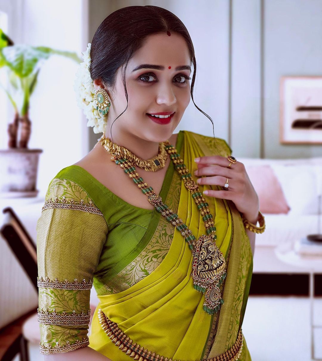 തനി നാട്ടിന്‍പുറത്തുകാരി തന്നെ: അന്യായ ലുക്ക്, അനന്യയുടെ പുത്തന്‍ ഫോട്ടോകള്‍ തരംഗമാവുന്നു