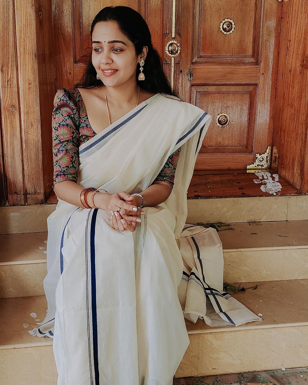 തനി നാട്ടിന്‍പുറത്തുകാരി തന്നെ: അന്യായ ലുക്ക്, അനന്യയുടെ പുത്തന്‍ ഫോട്ടോകള്‍ തരംഗമാവുന്നു