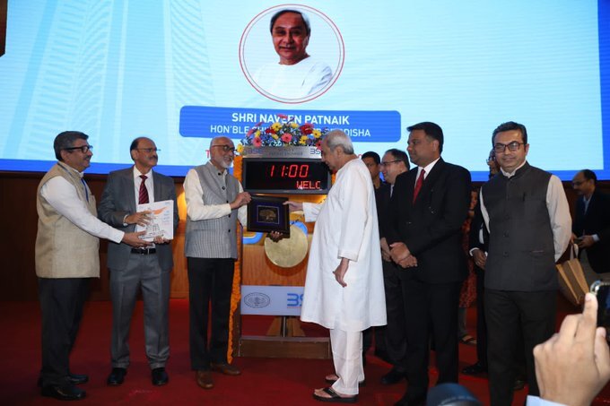 ବମ୍ବେ ଷ୍ଟକ୍ ଏକ୍ସଚେଞ୍ଜରେ ବେଲ୍ ବଜାଇଲେ ମୁଖ୍ୟମନ୍ତ୍ରୀ