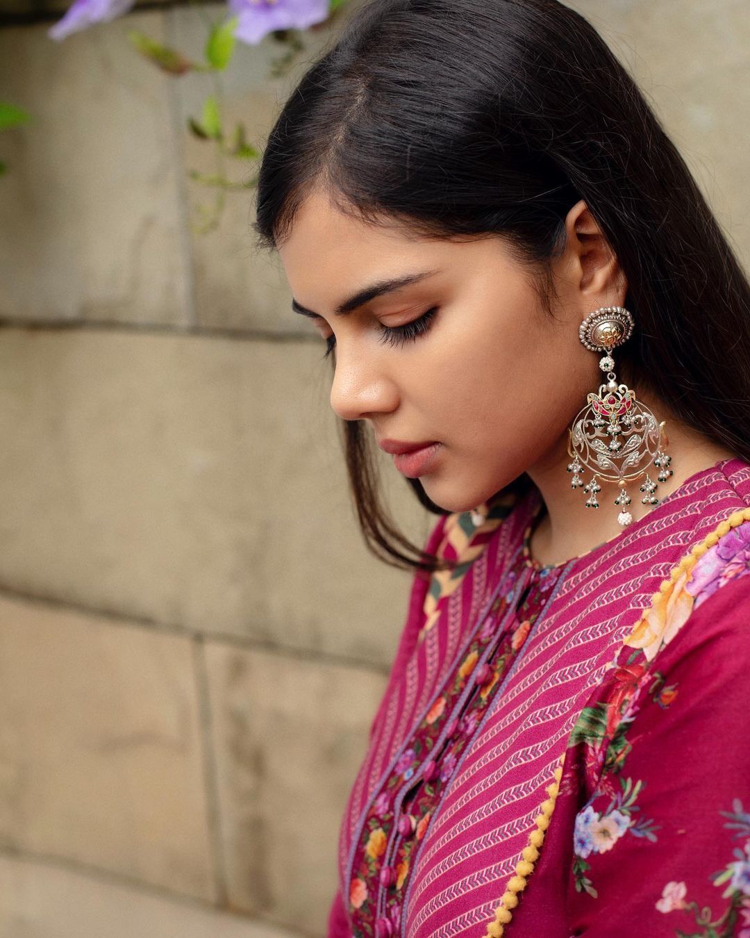 സുന്ദരിക്കുട്ടിയായി കല്യാണി... ഒപ്പം ക്യൂട്ട് പുഞ്ചിരിയും, പുത്തൻ ചിത്രങ്ങളും വൈറൽ