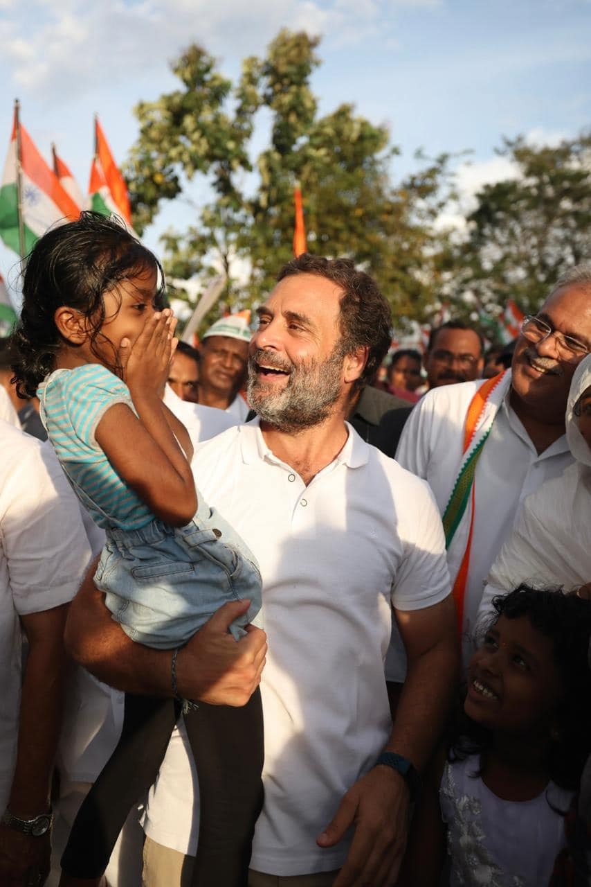  'ഈ നിമിഷങ്ങൾക്കായി ആയിരം മൈൽ നടക്കാനും തയ്യാർ'; ഭാരത് ജോഡോ യാത്രയിൽ രാഹുലിനൊപ്പം നടന്ന 'കുട്ടി താരങ്ങൾ'