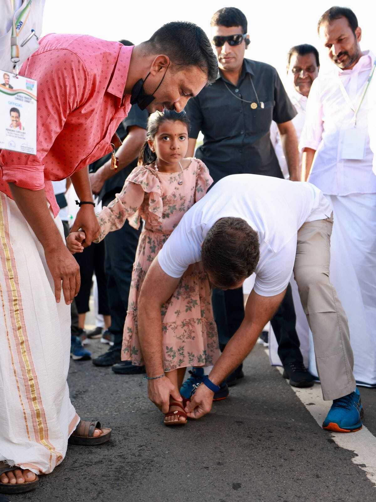  'ഈ നിമിഷങ്ങൾക്കായി ആയിരം മൈൽ നടക്കാനും തയ്യാർ'; ഭാരത് ജോഡോ യാത്രയിൽ രാഹുലിനൊപ്പം നടന്ന 'കുട്ടി താരങ്ങൾ'