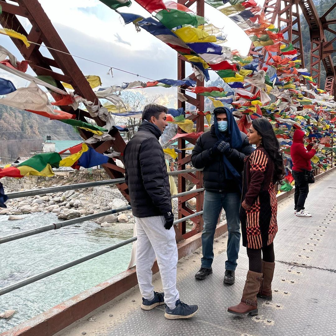 ആര്യയോടൊപ്പം അടിച്ചുപൊളിച്ച് ഐഷു, വൈറൽ ചിത്രങ്ങൾ ഏറ്റെടുത്ത് ആരാധക