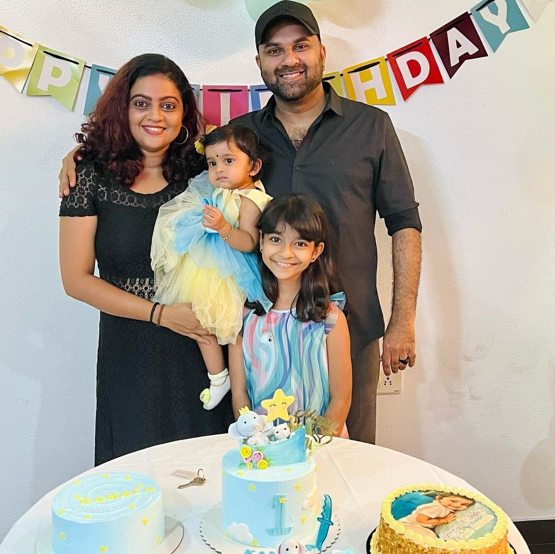 ആകാശത്തെ മാലഖ നേരിട്ട് ഭൂമിയിലേക്ക് വന്നോ...അശ്വതി എന്തായി കാണുന്നത്, അതിസുന്ദരി 