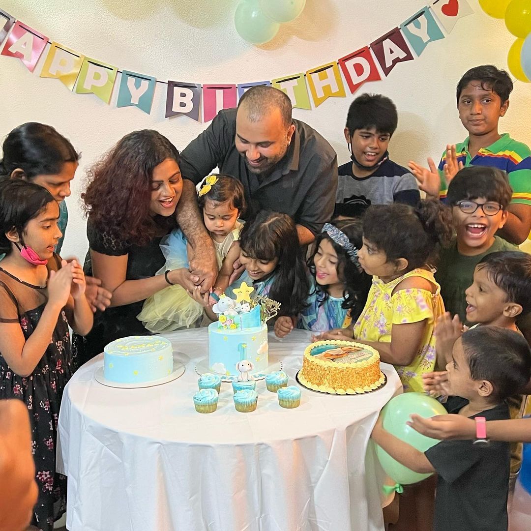 ആകാശത്തെ മാലഖ നേരിട്ട് ഭൂമിയിലേക്ക് വന്നോ...അശ്വതി എന്തായി കാണുന്നത്, അതിസുന്ദരി 