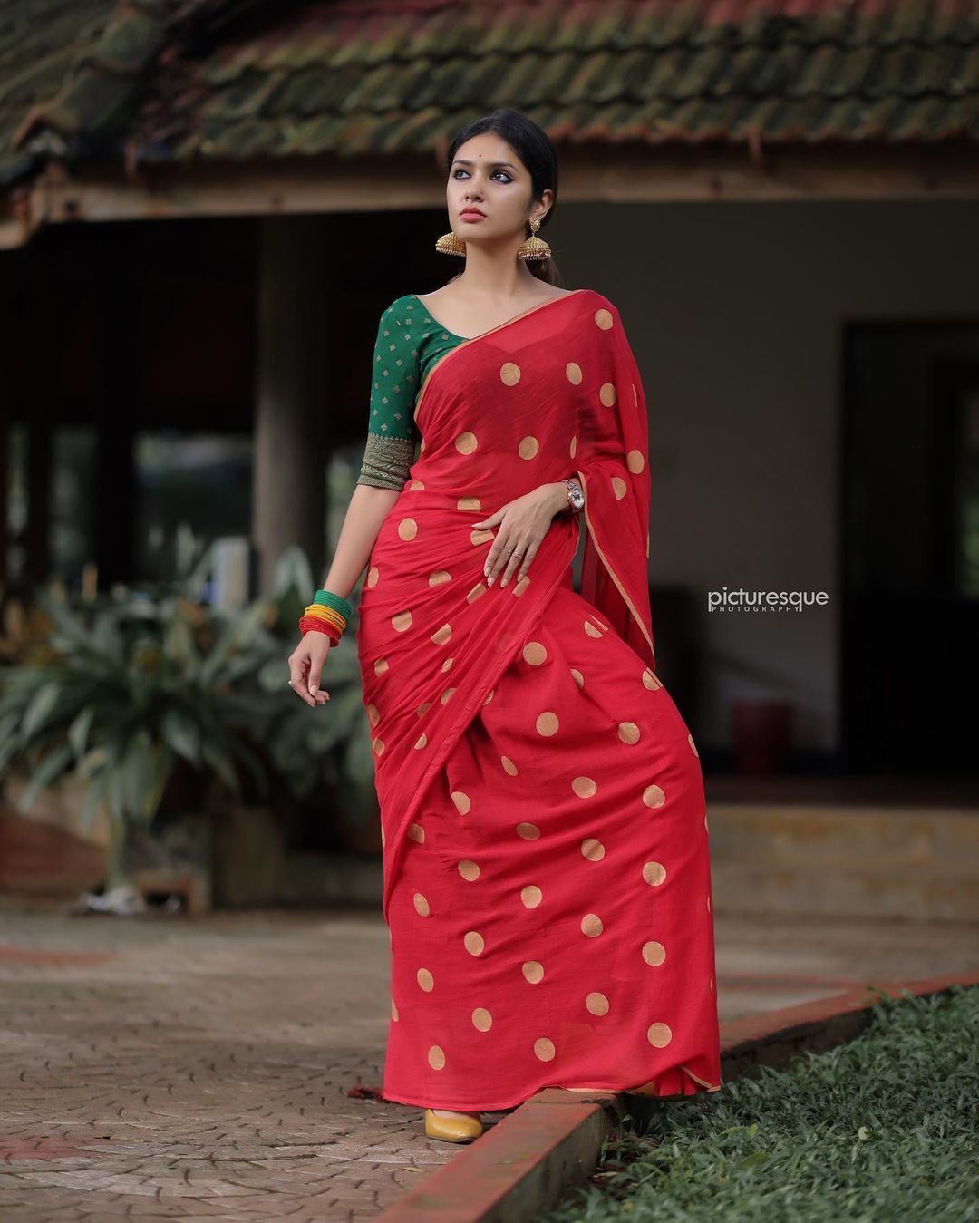ഫ്രീക്ക് ഗെറ്റപ്പില്‍ പൊളി ലുക്കുമായി ഗായത്രി സുരേഷ്; വൈറല്‍ ചിത്രങ്ങള്‍ ഏറ്റെടുത്ത് ആരാധകര്‍