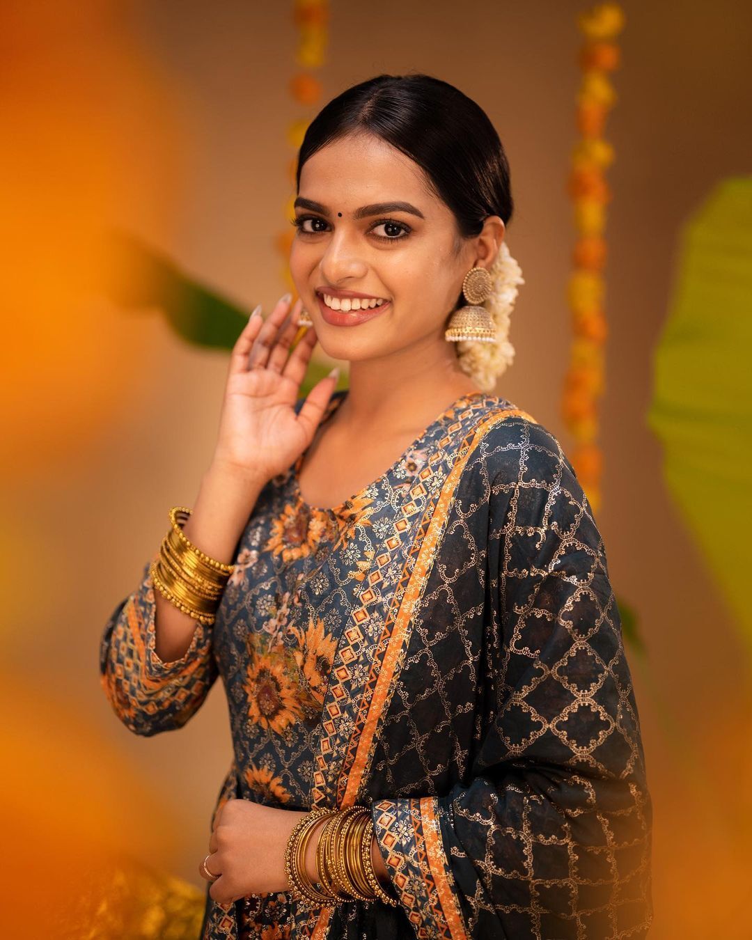 സൂപ്പർ ഗ്ലാമറസ് ലുക്കിൽ നടി ഗോപിക രമേഷ്... ബ്ലാക്ക് ആന്റ് വൈറ്റിൽ തിളങ്ങി നടി