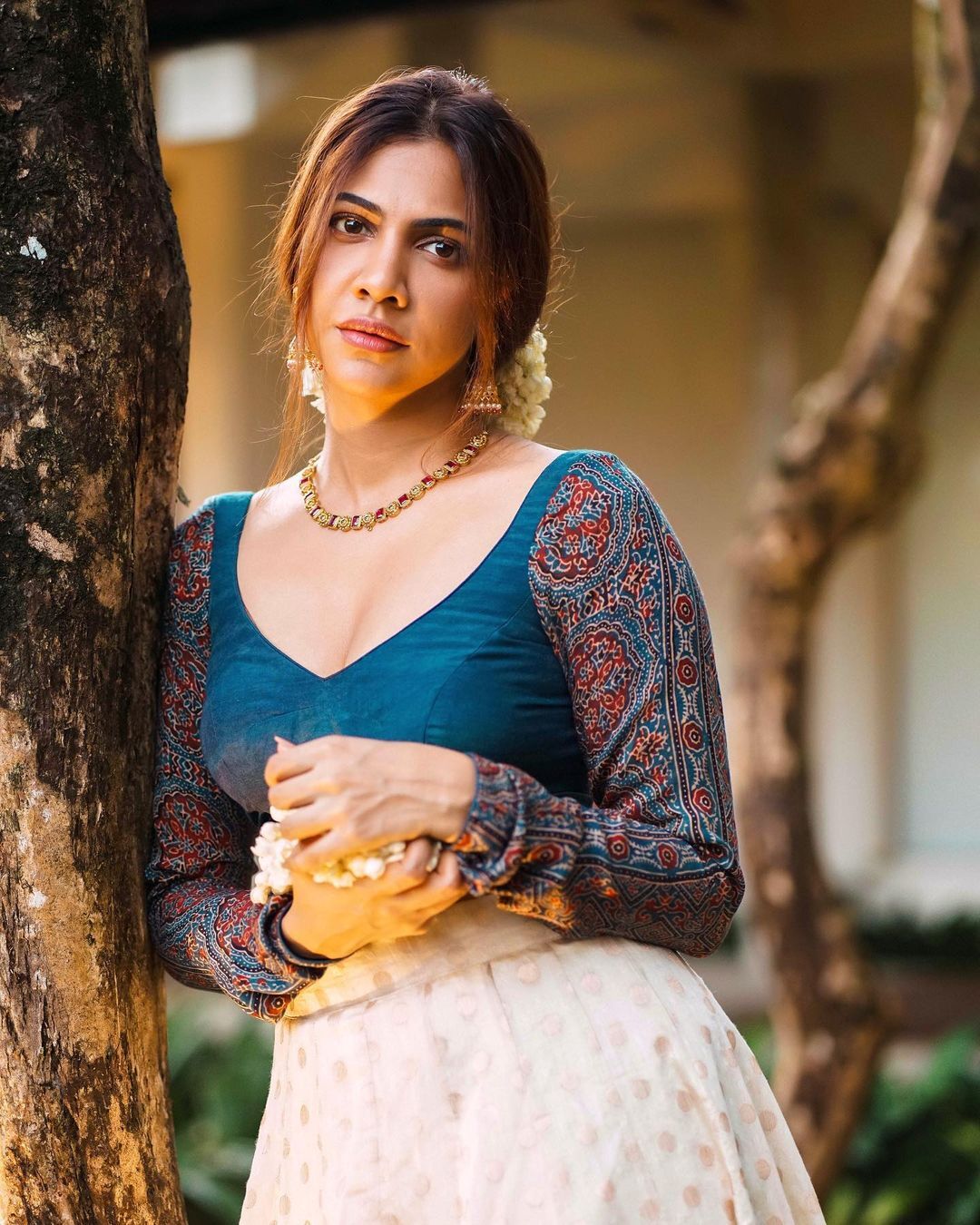  സൗന്ദര്യം കൂടി വരുവാണല്ലോ!!!!..... ഓണാശംസകളുമായി മഡോണ എത്തി..ചിത്രം ഏറ്റെടുത്ത് ആരാധകർ