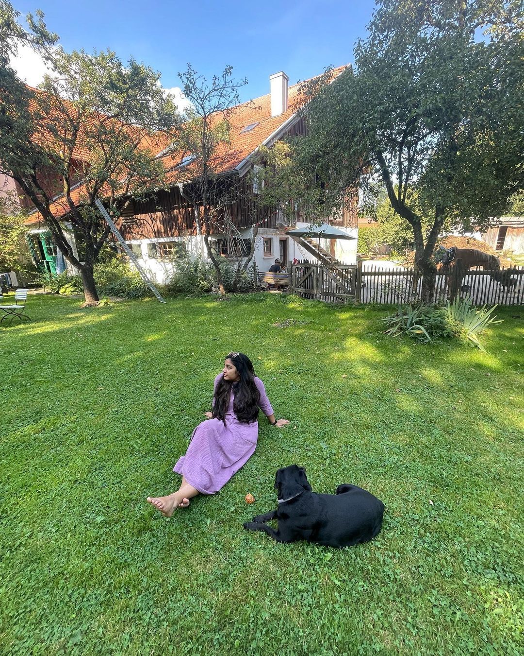 വെക്കേഷൻ അടിച്ചുപൊളിച്ച് രജിഷ വിജയൻ; ജർമ്മനി ചിത്രങ്ങൾ വൈറൽ 