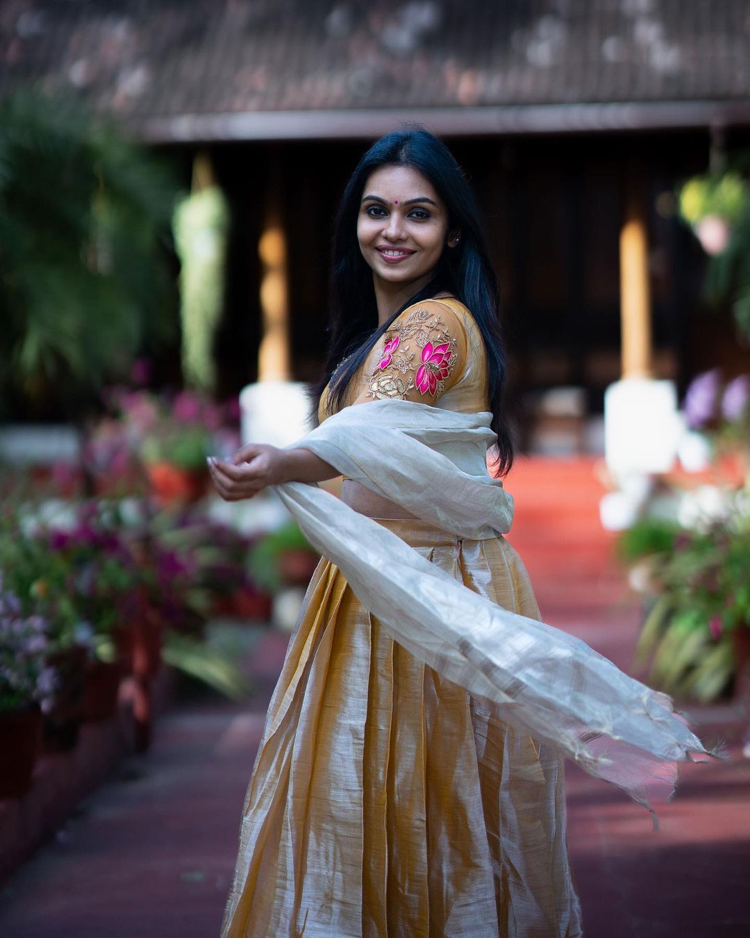 ഓണം ലുക്കെന്നാല്‍ ഇതാണ്... തന്‍വി... എന്തൊരു സുന്ദരിയാണ്; വൈറല്‍ ചിത്രങ്ങള്‍ 