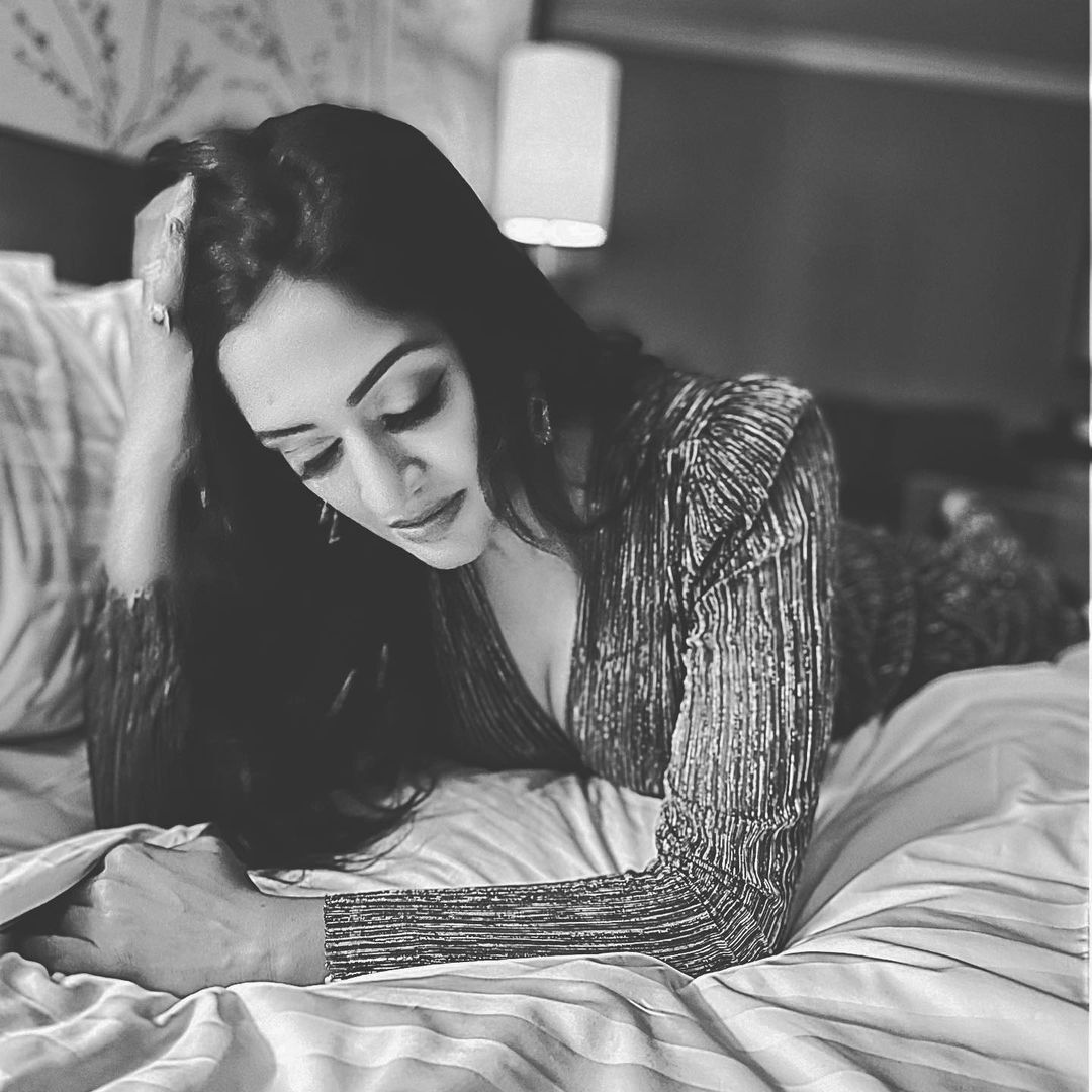 ഡ്രെസ് ഏതുമാകട്ടെ... ഫോട്ടോസ് മിന്നിക്കാന്‍ വിമല മതി; വൈറല്‍ ചിത്രങ്ങള്‍ കണ്ടാലോ