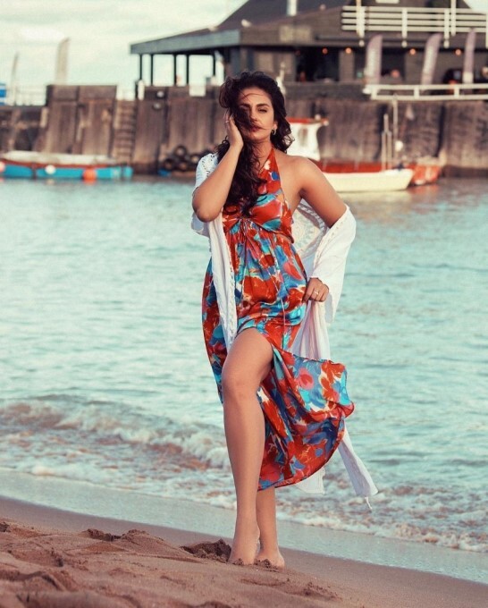 Bollywood Actress Huma Qureshi Looks Sizzling In Latest Photos