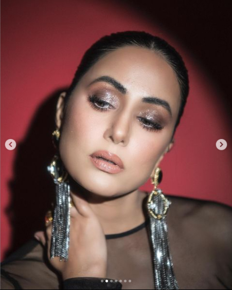 Check Out Latest Photos Of Bollywood Actress Hina Khan