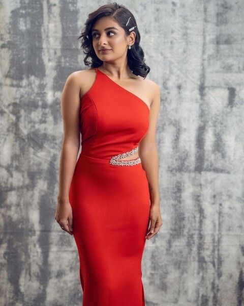 Check Out Mollywood Actress Esther Anil Latest Stunning Pics