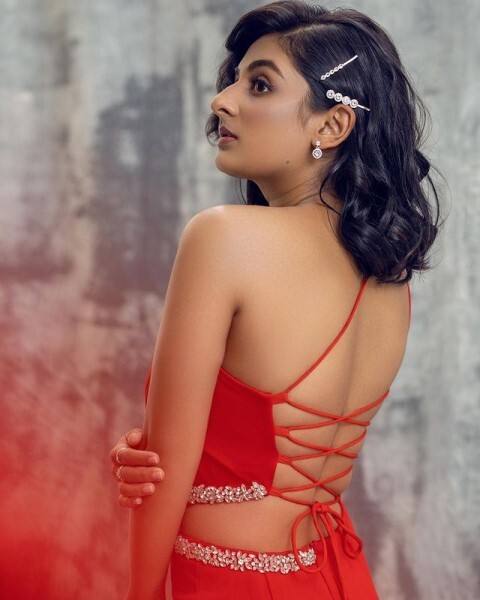 Check Out Mollywood Actress Esther Anil Latest Stunning Pics