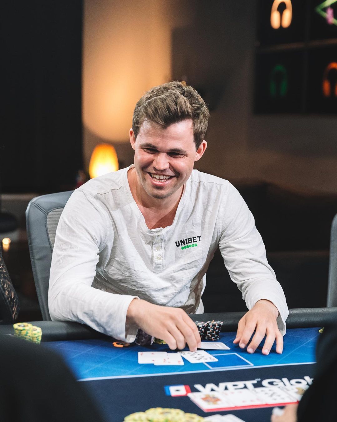 ക്രിസ്റ്റ്യാനോ റൊണാള്‍ഡോയോ ലയണല്‍ മെസ്സിയോ 'ഗോട്ട്' മാഗ്നസ് കാള്‍സന്റെ മറുപടി വൈറല്‍