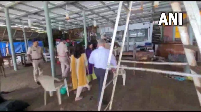 Curlies restaurant at Anjuna being demolished over violation of coastal zone laws