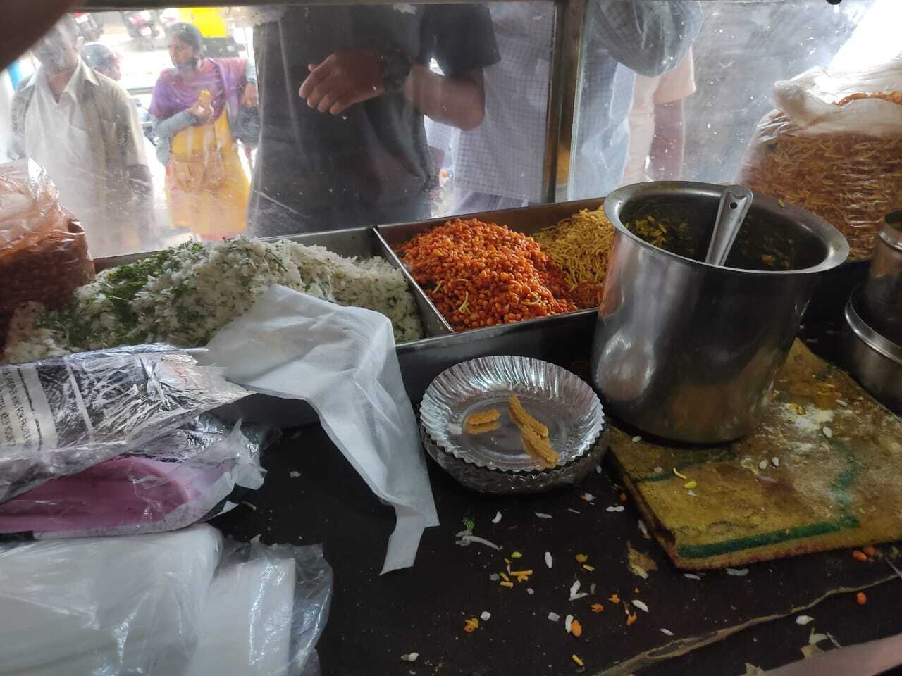 ಇಲ್ಲಿಯವರೆಗೂ ರುಚಿ ಕಳೆದುಕೊಳ್ಳದ ಬೆಣ್ಣೆನಗರಿ ದಾವಣಗೆರೆ ಮಿರ್ಚಿ, ಮಂಡಕ್ಕಿ, 