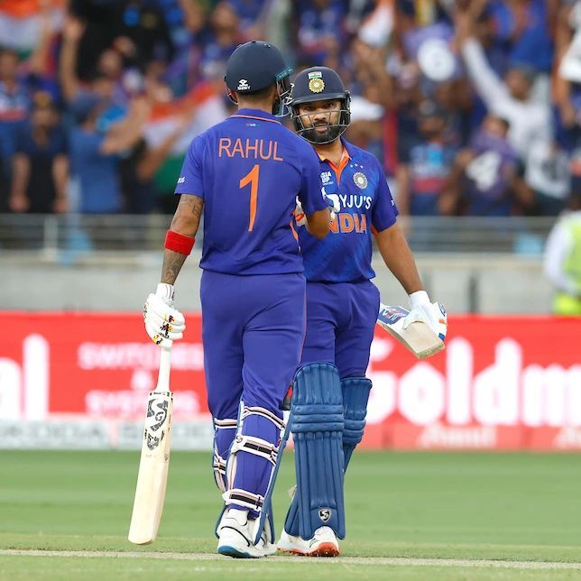 കിങ് ഈസ് ബാക്ക്; വിരാട് കോലിയുടെ മരണമാസ് ബാറ്റിംഗ്, ജയിച്ചത് പാകിസ്താന്‍