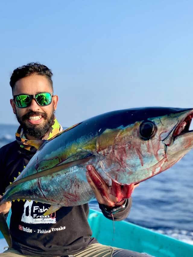 കരിക്കോ ഫിറോസോ എം4 ടെക്കോ? യുട്യൂബില്‍ കൂടുതല്‍ സബ്സ്‌ക്രൈബേഴ്സ് ആര്‍ക്ക്