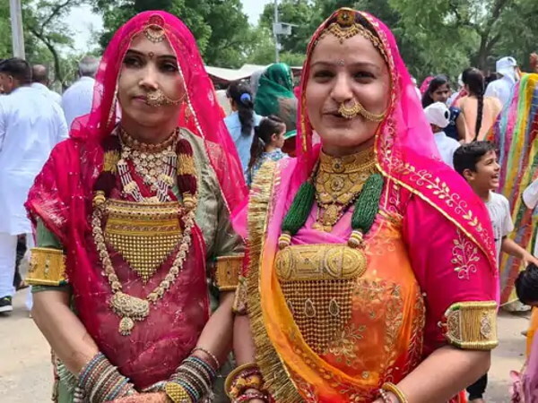Khejdli Shaheedi Fair : राजस्‍थान का वो मेला जिसमें 40 लाख तक के गहने पहनकर आती हैं गांव की महिलाएं 