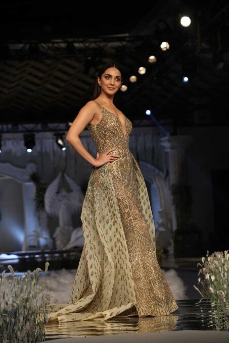 Kiara Advani walks the ramp for Dl Maya in New Delhi