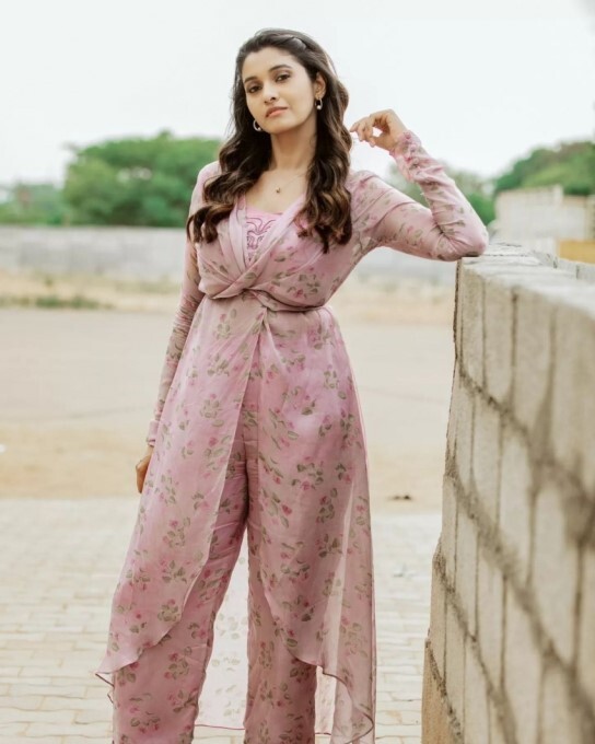 Kollywood Actress Priya Bhavani Shankar Latest Photos