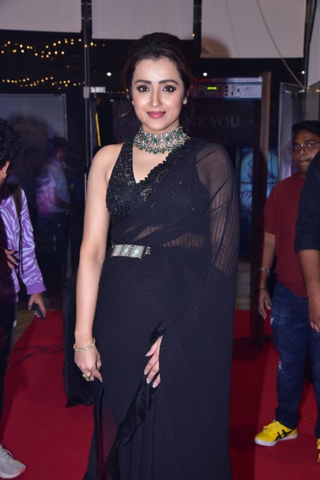 Kollywood Actress Trisha Krishnan Look Stunning In Black Saree