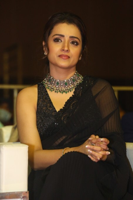 Kollywood Actress Trisha Krishnan Look Stunning In Black Saree