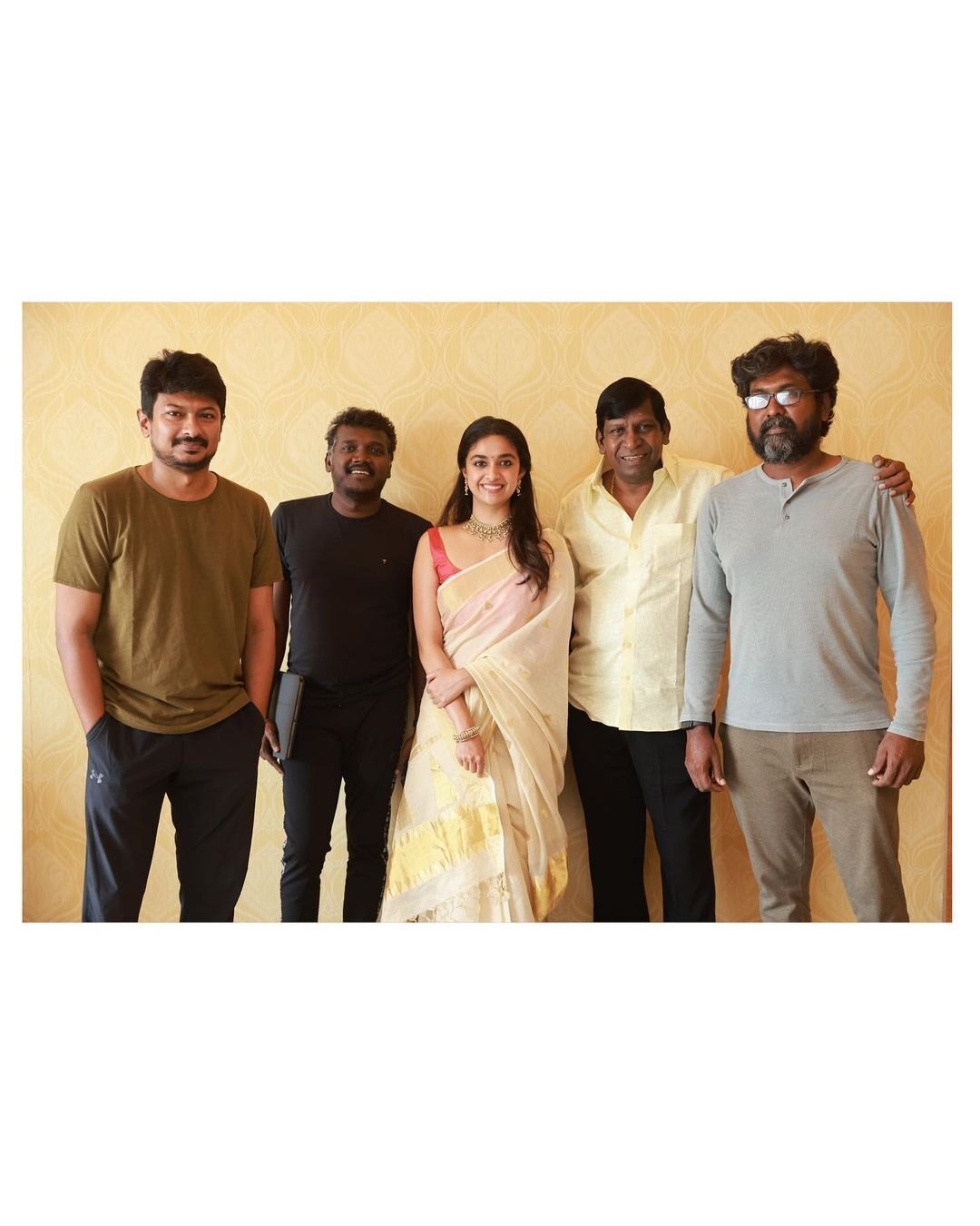 ഓണം തകർത്താടി കീർത്തി... സാരിയിൽ തകർപ്പൻ ഫോട്ടോഷൂട്ട്... കാണാം ചിത്രങ്ങൾ