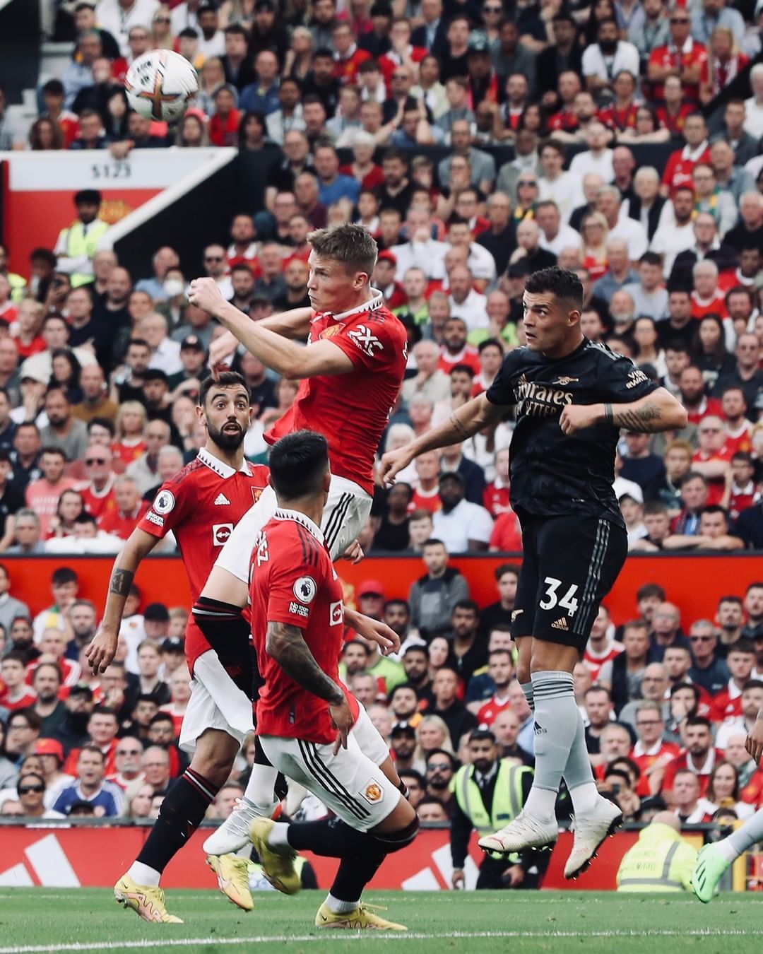 അഞ്ചിലെത്തി മാഞ്ചസ്റ്റര്‍ യുനൈറ്റഡ്; ഗണ്ണേഴ്‌സ് വീണു, സിറ്റി കരുതിയിരുന്നോ? കപ്പടിക്കാന്‍ ചെകുത്താന്മാര്‍